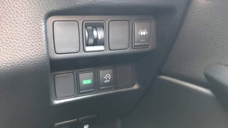 Nissan Qashqai 1.3 DiG-T 160 N-Connecta 5dr DCT Petrol Hatchback